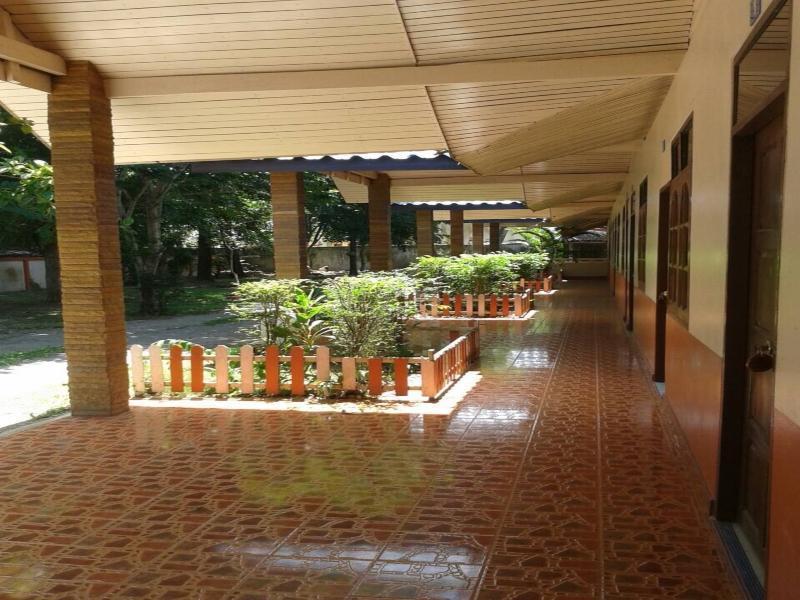 Khemthong Resort 2 Trang Exterior photo